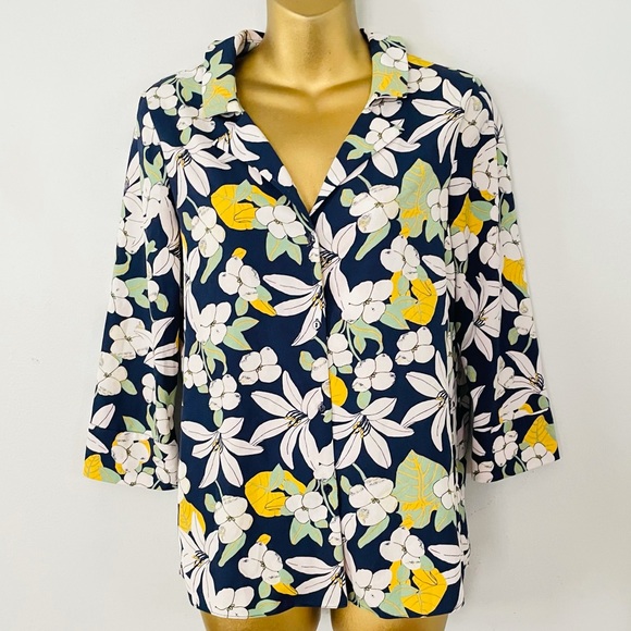 Zara Tops Zara Trafaluc Floral Button Up Top Poshmark